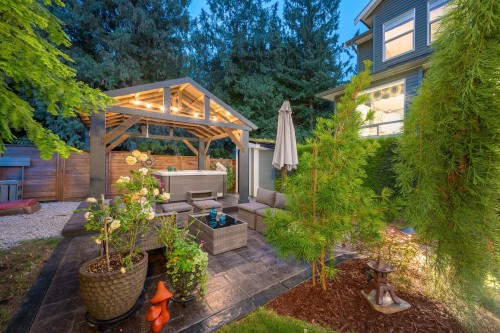 24095 Fern Crescent, Maple Ridge, BC 