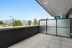 210-2015 St. Johns Street  Port Moody, BC V3H 0N5