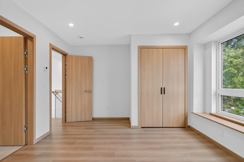 7 Howard Avenue N, Burnaby, BC 