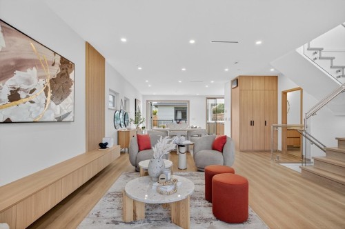 7 Howard Avenue N, Burnaby, BC 