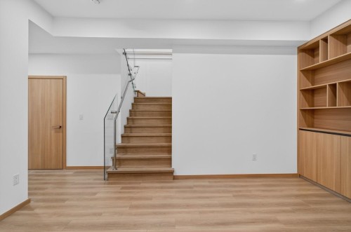 7 Howard Avenue N, Burnaby, BC 