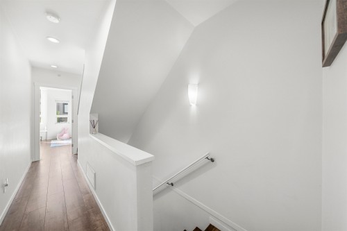 8-100 Wood Street, New Westminster, BC 