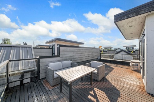 8-100 Wood Street, New Westminster, BC 