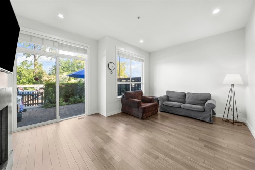 8-100 Wood Street, New Westminster, BC 