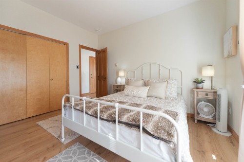 6655 Sunshine Coast Highway, Sechelt, BC 