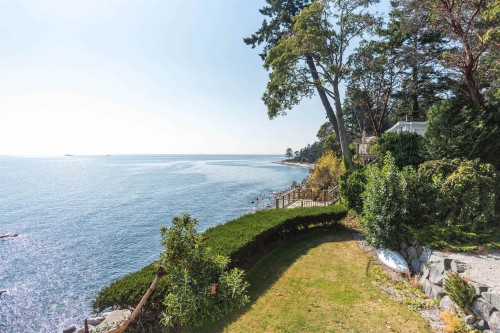 6655 Sunshine Coast Highway, Sechelt, BC 