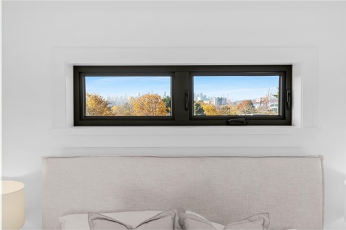 1-2565 Dundas Street, Vancouver, BC 