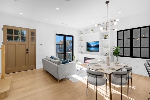 1-2565 Dundas Street, Vancouver, BC 