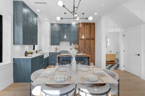 1-2565 Dundas Street, Vancouver, BC 