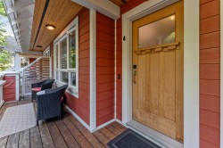 4-218 Camata Street  New Westminster, BC V3M 0H8