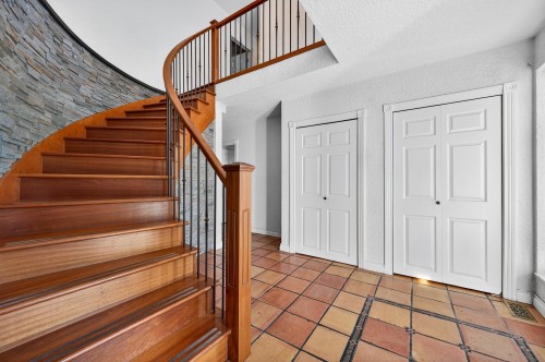 906 Pacific Drive, Delta, BC 