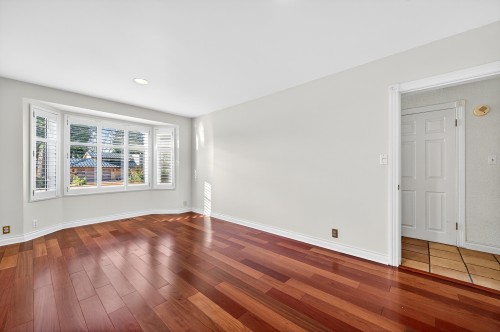 906 Pacific Drive, Delta, BC 