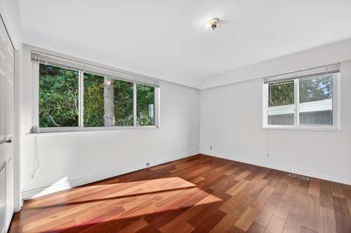 906 Pacific Drive, Delta, BC 