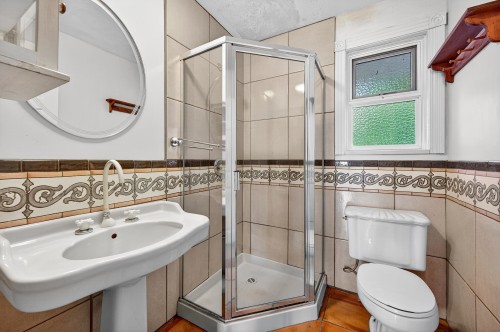 906 Pacific Drive, Delta, BC 