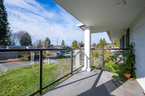 906 Pacific Drive, Delta, BC 