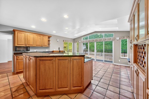 906 Pacific Drive, Delta, BC 