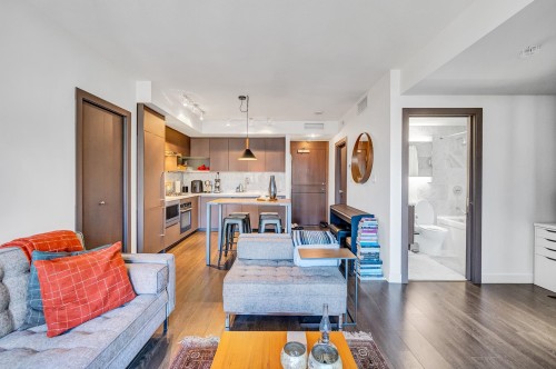 721-68 Smithe Street, Vancouver, BC 