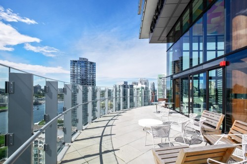 721-68 Smithe Street, Vancouver, BC 