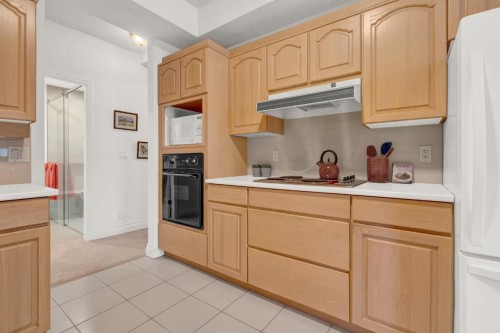 309-3755 8Th Avenue W, Vancouver, BC 