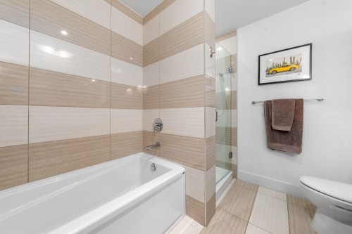 420-3602 Aldercrest Drive, North Vancouver, BC 