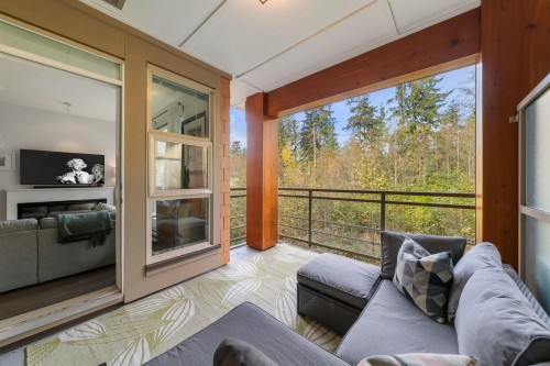 420-3602 Aldercrest Drive, North Vancouver, BC 