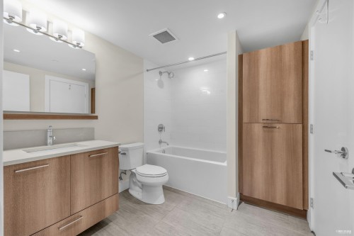 406-258 Nelson'S Court, New Westminster, BC 