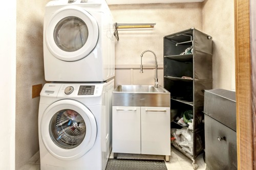 1496 Mary Hill Lane, Port Coquitlam, BC 