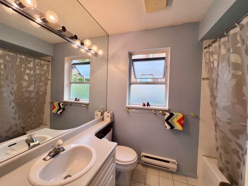 11-7488 Salisbury Avenue, Burnaby, BC 