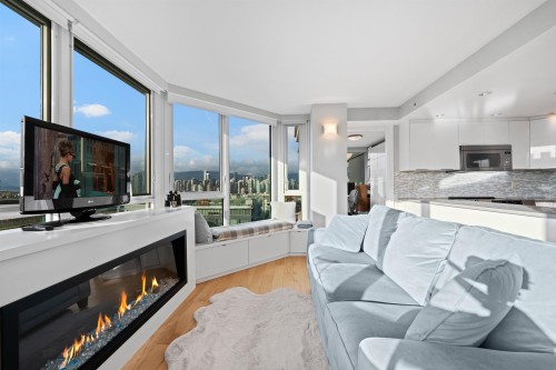 911-500 10Th Avenue W, Vancouver, BC 