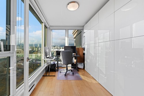 911-500 10Th Avenue W, Vancouver, BC 