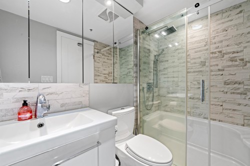 911-500 10Th Avenue W, Vancouver, BC 