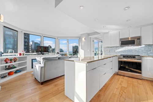 911-500 10Th Avenue W, Vancouver, BC 