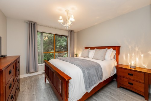 204-285 Newport Drive, Port Moody, BC 