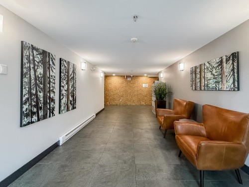 204-285 Newport Drive, Port Moody, BC 