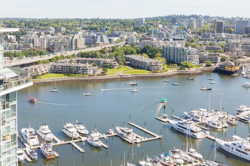 2907-193 Aquarius Mews, Vancouver, BC 