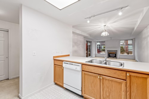 310-11609 227 Street, Maple Ridge, BC 