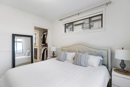 215-12565 190A Street, Pitt Meadows, BC 