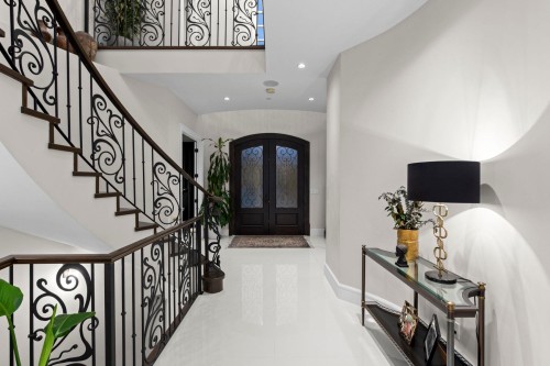 1198 Ottaburn Road, West Vancouver, BC 