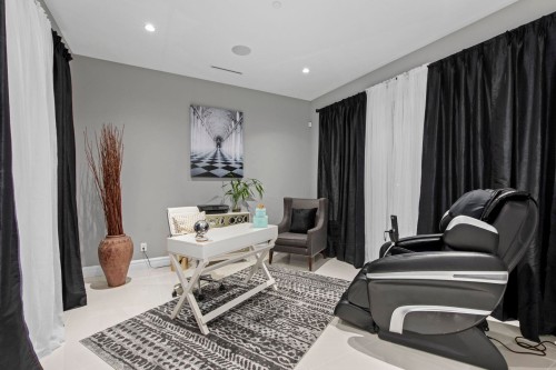 1198 Ottaburn Road, West Vancouver, BC 