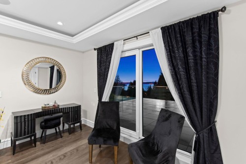 1198 Ottaburn Road, West Vancouver, BC 