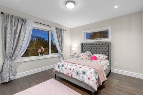 1198 Ottaburn Road, West Vancouver, BC 