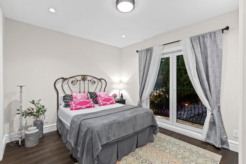 1198 Ottaburn Road, West Vancouver, BC 