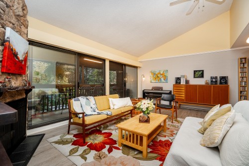 305-720 Eighth Avenue  New Westminster, BC V3M 2R3