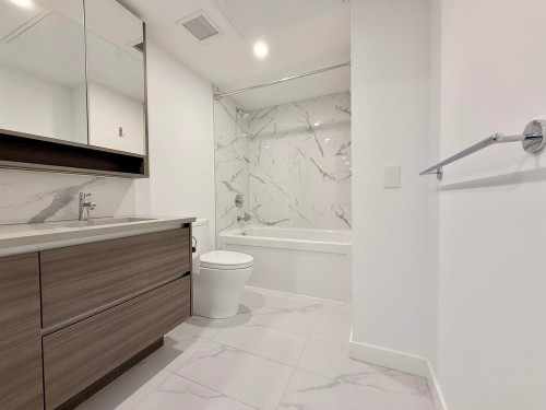 1806-823 Carnarvon Street, New Westminster, BC 