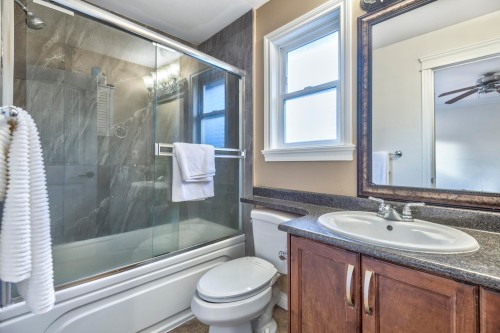 24284 101A Avenue, Maple Ridge, BC 