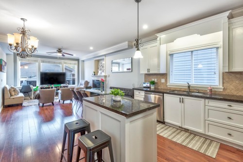 24284 101A Avenue, Maple Ridge, BC 