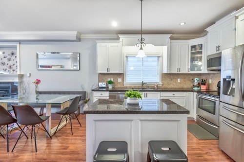 24284 101A Avenue, Maple Ridge, BC 