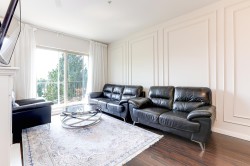 307-22290 North Avenue  Maple Ridge, BC V2X 8Z8