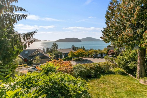 45 Sweetwater Place, Lions Bay, BC 