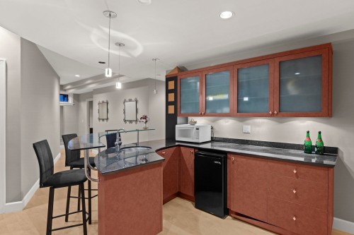 1128 Crestline Road, West Vancouver, BC 